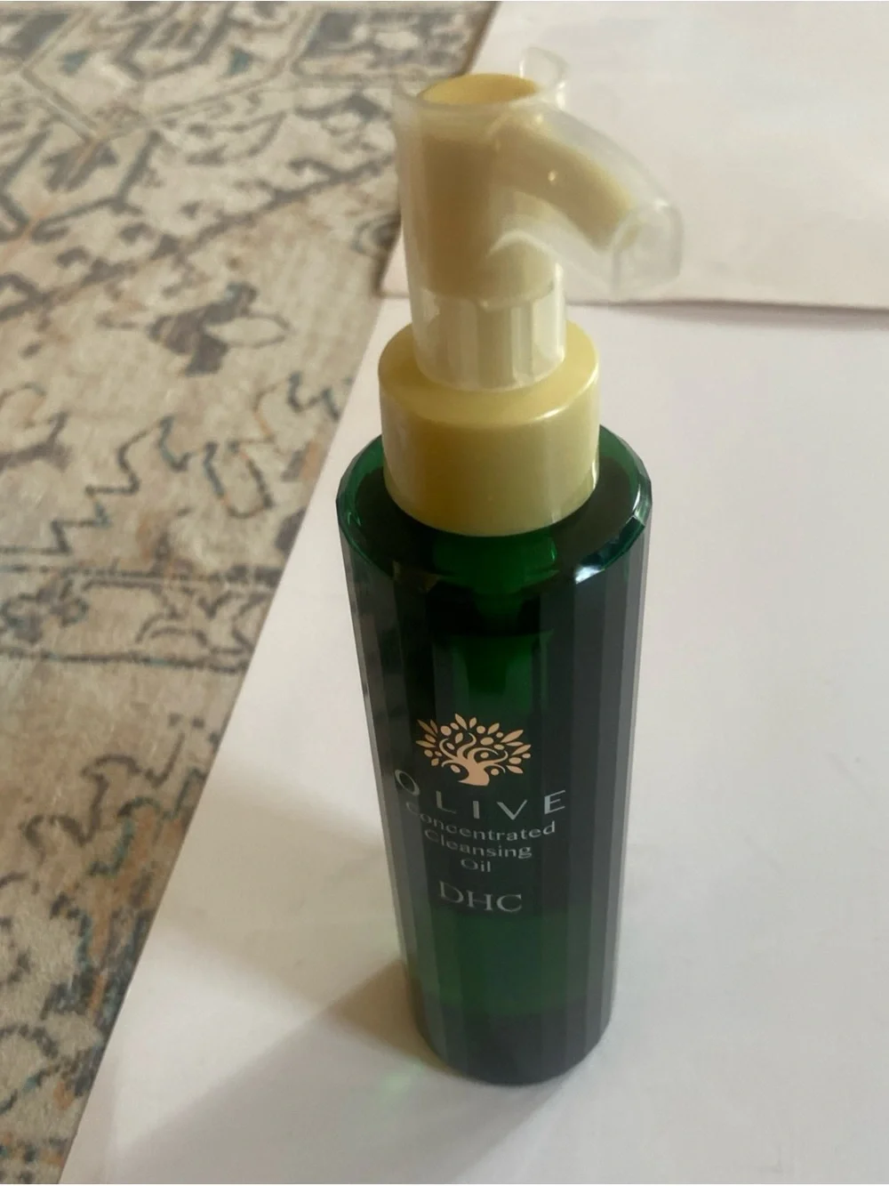 DHC Olive Concentrated Cleansing Oil – Green